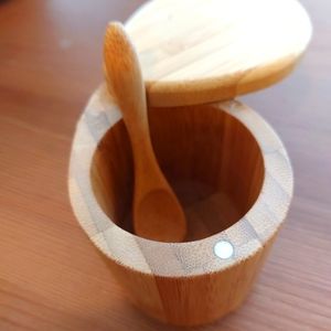 Bamboo salt saver
